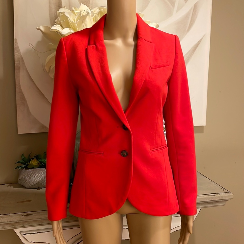 H&M red blazer size 4/6.  In excellent used condition.